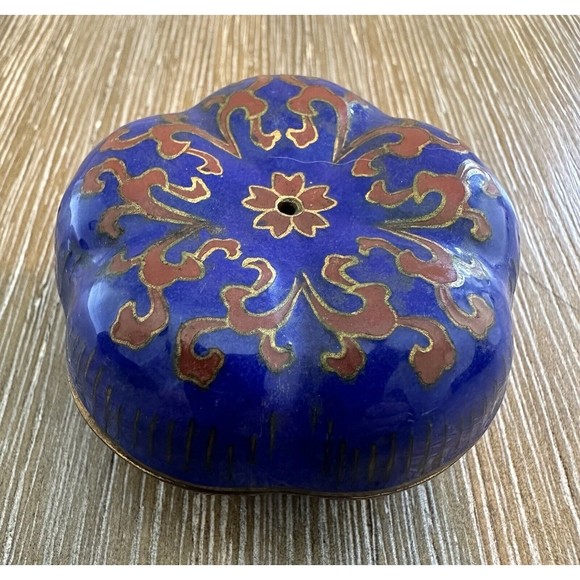 Small Blue Flower Cloisonné Box - Picture 3 of 5